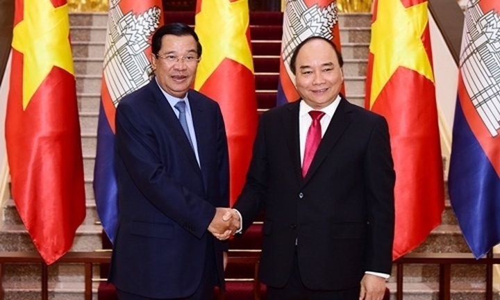 Vietnam, Cambodia issue joint statement - 1