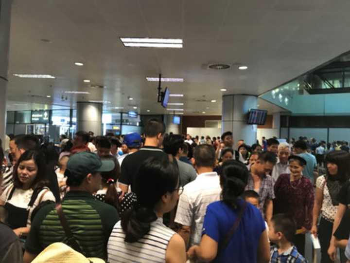 Passengers advised to check-in early at Noi Bai Airport - 1