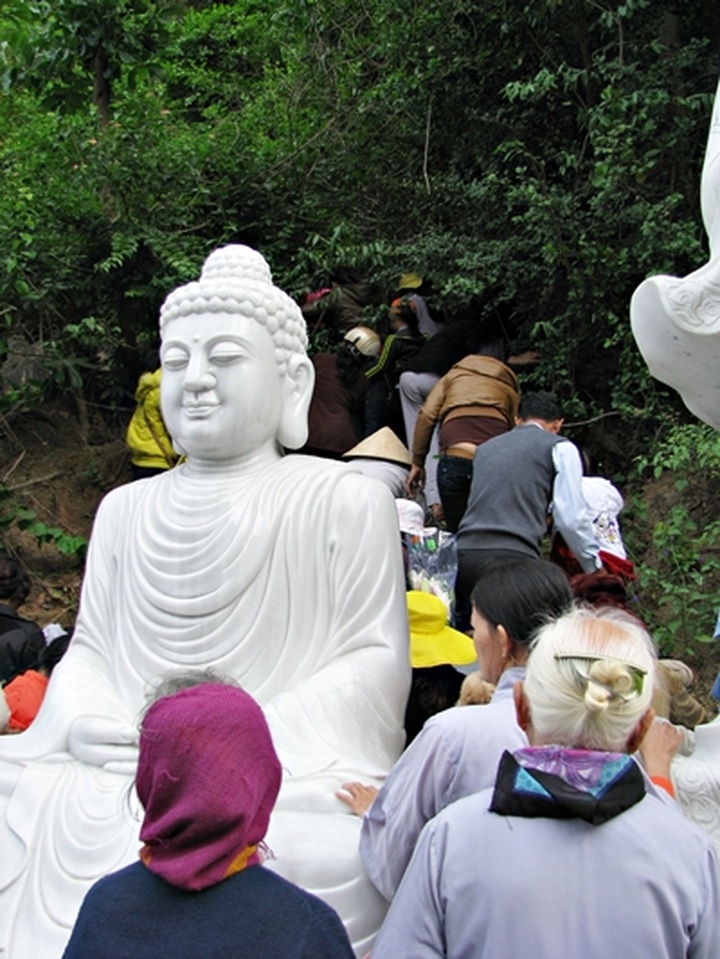 Danang hosts Goddess of Mercy festival - 3