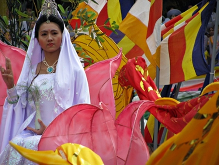 Danang hosts Goddess of Mercy festival - 8