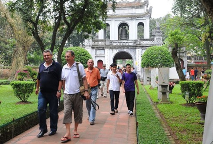 Hanoi to woo tourists with CNN adverts - 1