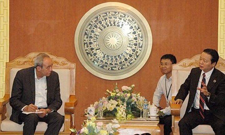 Foreign experts to probe mass fish deaths - 1 Foreign experts to probe mass fish deaths - 1