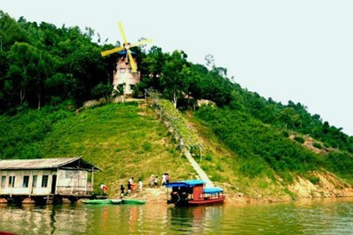 Adventurous summer vacation in Thung Nai - 1 Adventurous summer vacation in Thung Nai - 1