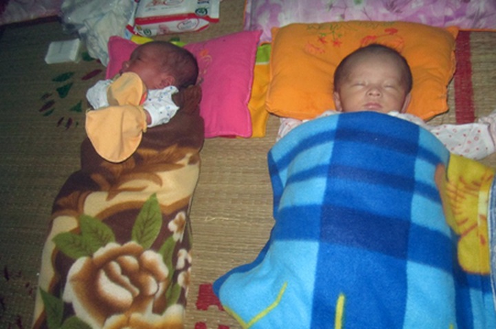 Poor man seeks community support to save new-born twins - 1
