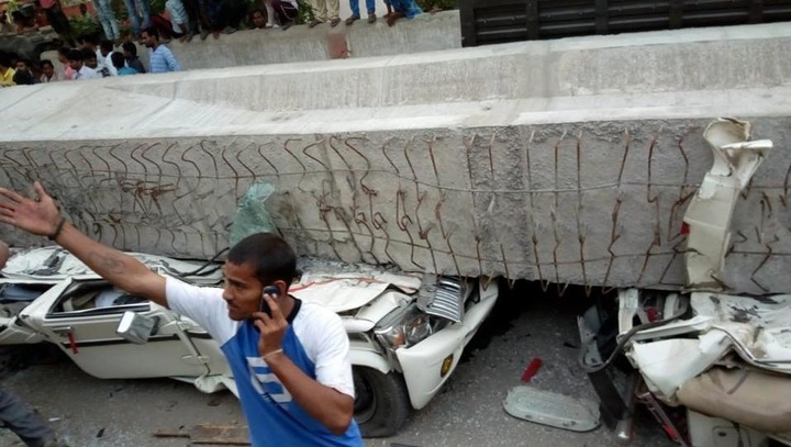 India flyover collapse kills 18 in Varanasi - 1
