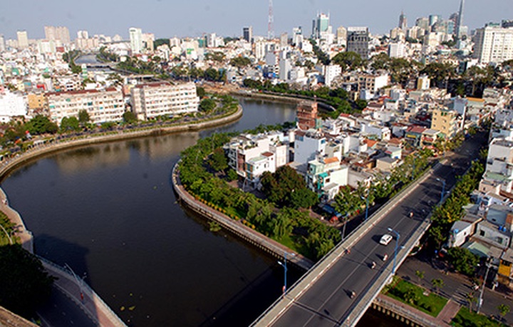 HCM City 39 years after Reunification Day - 5