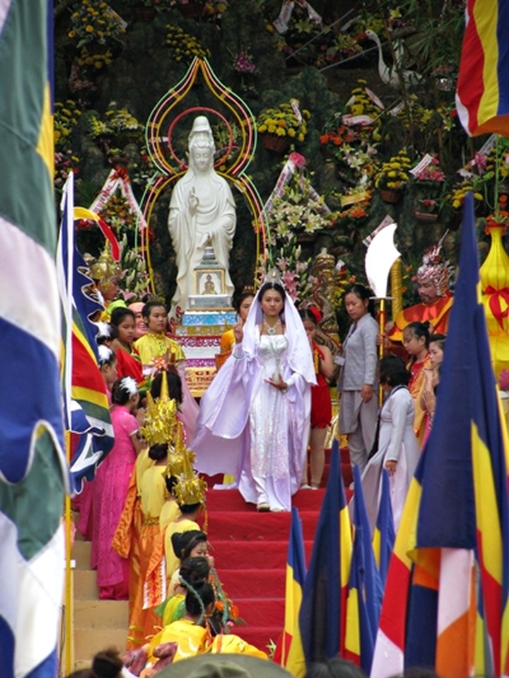 Danang hosts Goddess of Mercy festival - 4