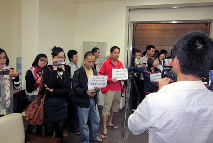 Residents in Vietnam’s highest building oppose sky-high service fees - 1 Residents in Vietnam’s highest building oppose sky-high service fees - 1