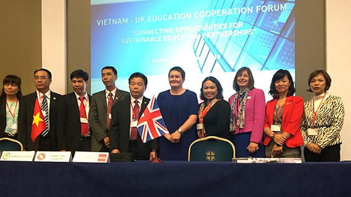 ACCA signs landmark agreements with three Vietnamese universities - 1 ACCA signs landmark agreements with three Vietnamese universities - 1