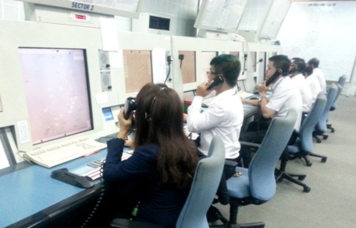 Air traffic controllers suspended for weak English skills - 1 Air traffic controllers suspended for weak English skills - 1