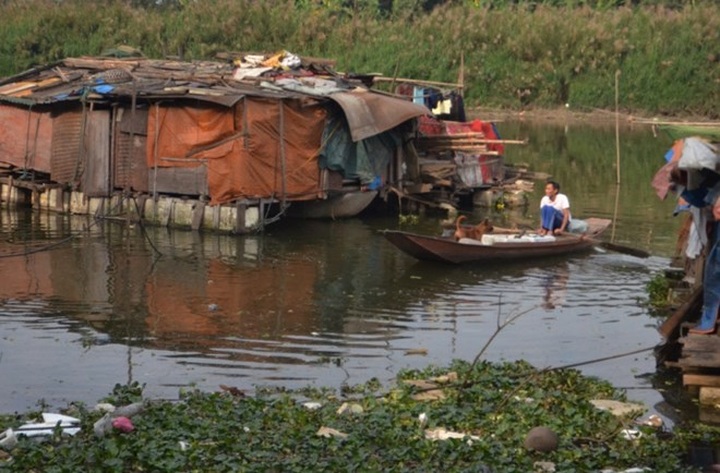 Floating village of the Red River - 1 Floating village of the Red River - 1