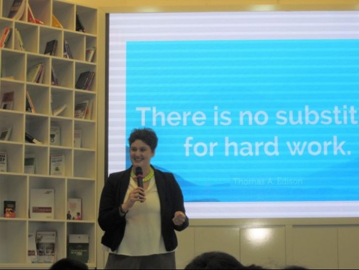 Uber Policy Director meets Vietnamese startups - 1