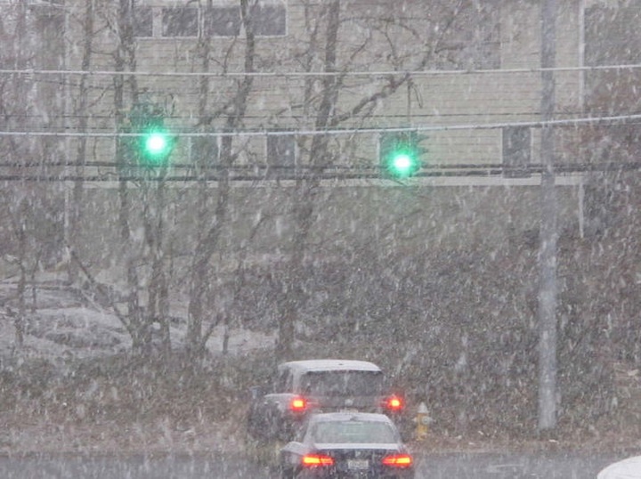 US north-east battered by 'historic' snowstorm - 1