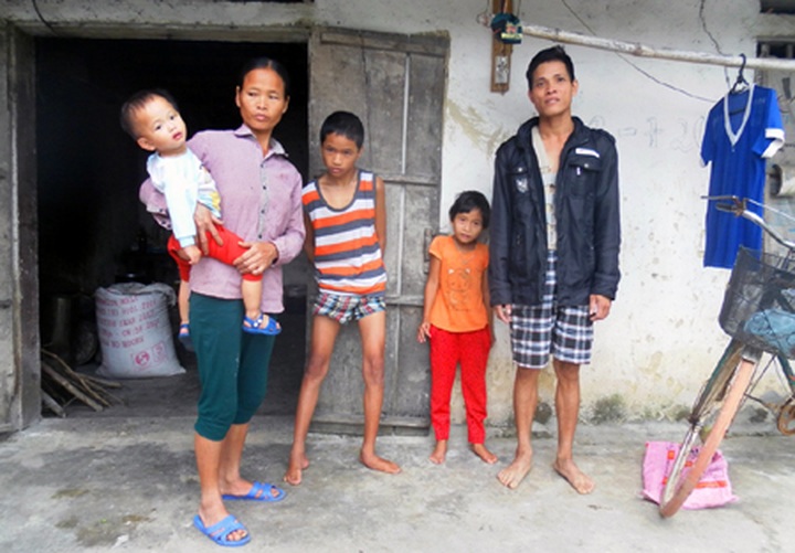 Family with three children suffering serious illnesses desperate - 4 Family with three children suffering serious illnesses desperate - 4