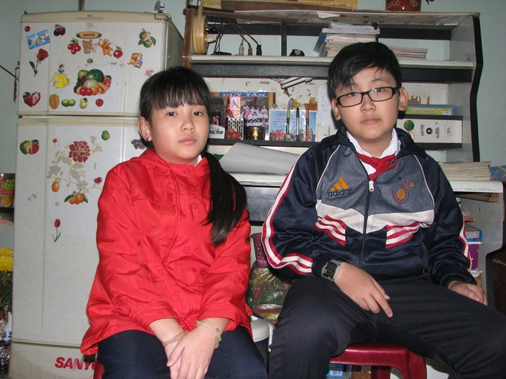 Father paralysed, mother killed - uncertain future for two Danang children - 2