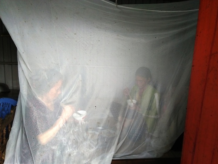 Overloaded dumping site tortures locals - 4