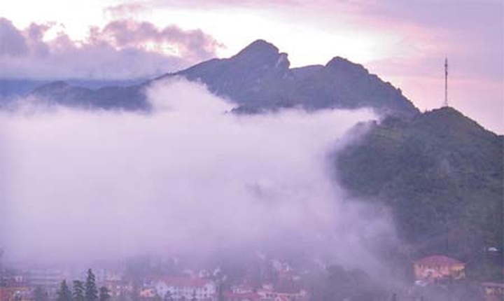 Lao Cai’s top ten beautiful mountains - 9