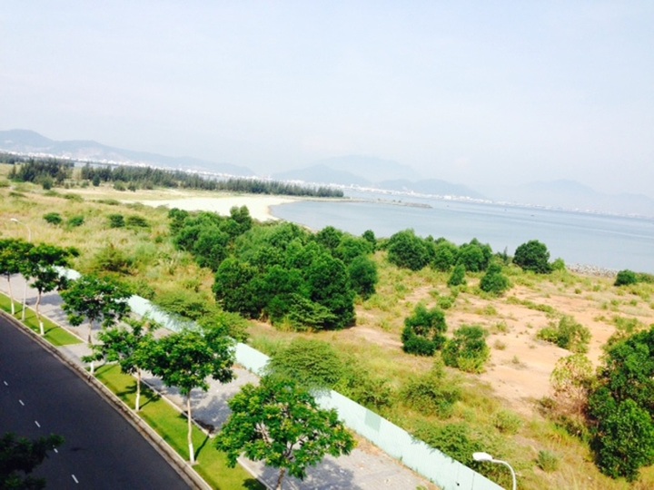 Danang clamps down on stalled coastal projects - 1