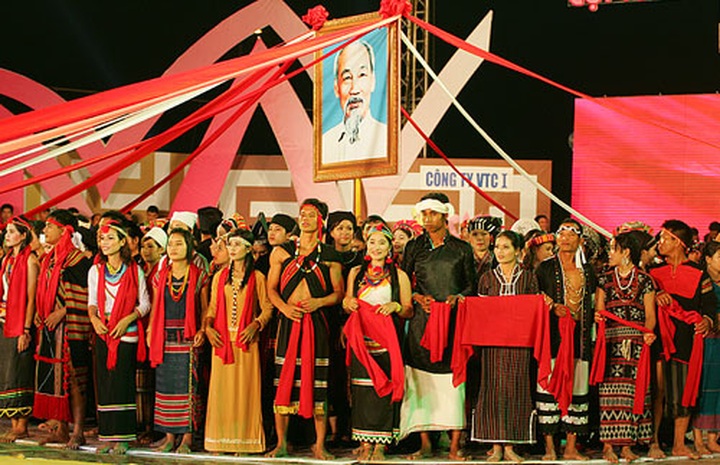 Ethnic costumes on show - 1