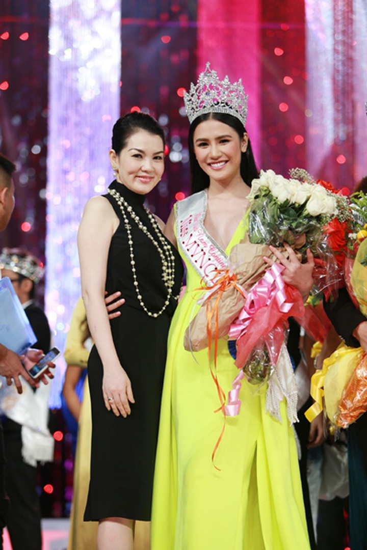 Tuong Vy crowned Miss Vietnam Continents - 12