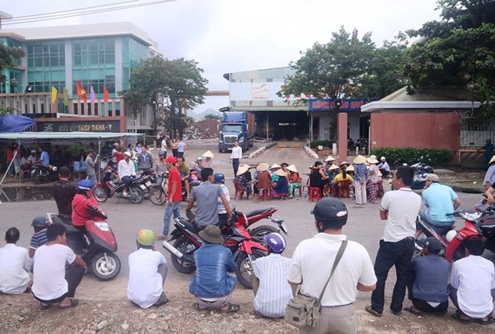 Danang steel plants face environmental pollution fines - 1 Danang steel plants face environmental pollution fines - 1