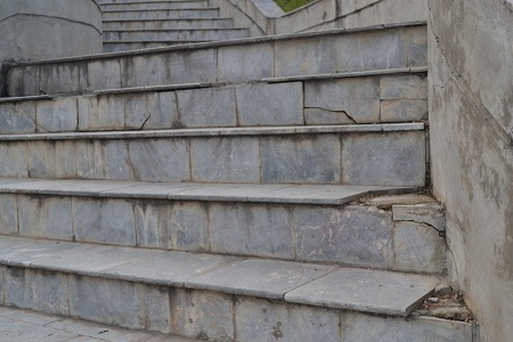 Park accused of wasting electricity - 2