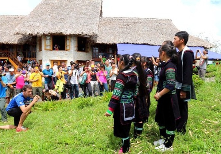 Danish Ambassador joins marathon in Sapa - 3 Danish Ambassador joins marathon in Sapa - 3