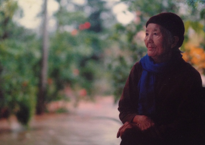 Hanoi hosts photo exhibition “I Love My City” - 9