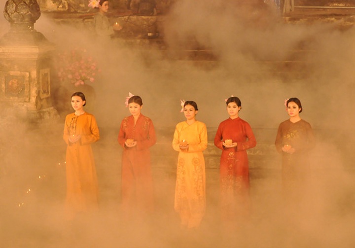 Ao Dai beauty honoured at Hue Festival - 10