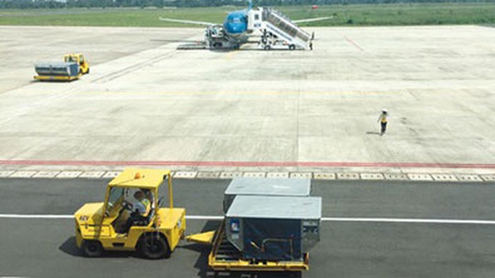 Vietnam seeks aviation investment - 1