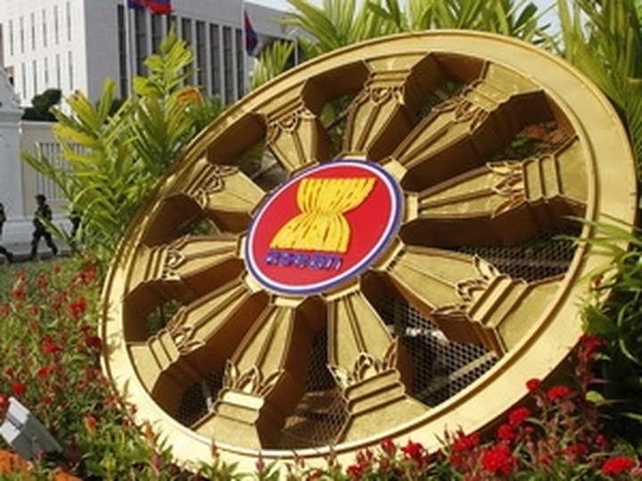 ASEAN launches disaster emergency logistics system - 1