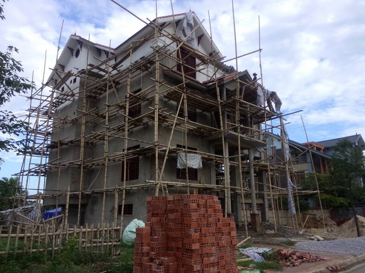 Retired officials reveal huge assets - 1 Retired officials reveal huge assets - 1