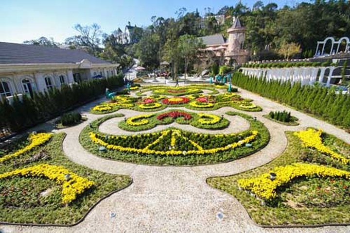 Ba Na Hills splendid with European festival - 1