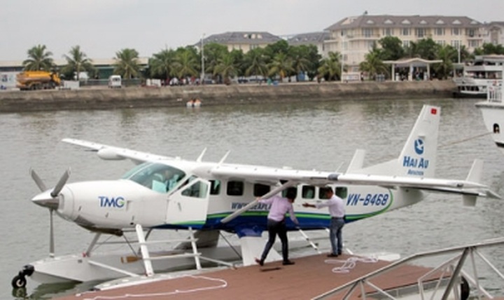 Hanoi - Ha Long Bay seaplane tours launched - 1
