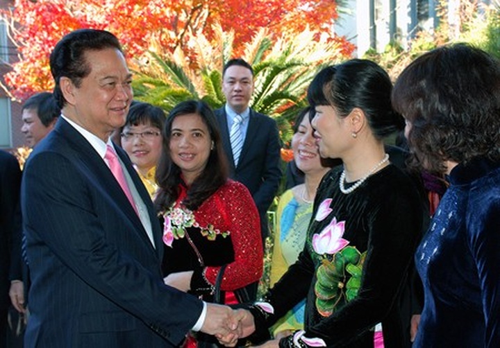 Government chief visits Vietnamese community in Japan - 1