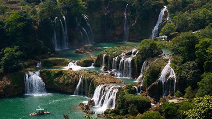 Ban Gioc among world’s top 15 amazing waterfalls - 1