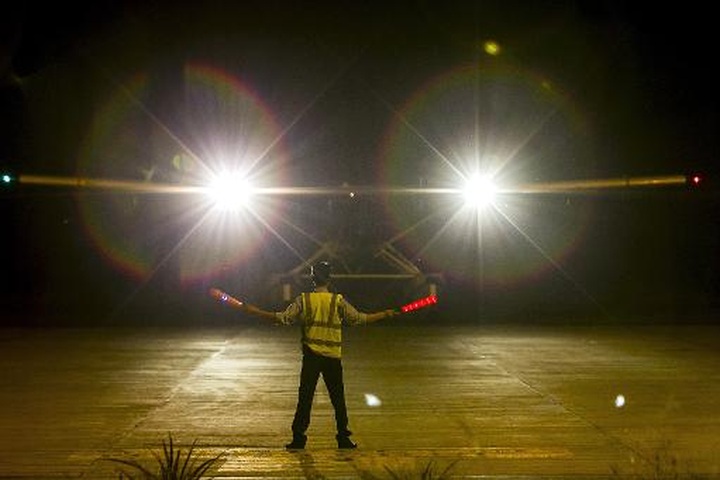 Iranian people-smuggling link as Malaysia jet search widens - 1