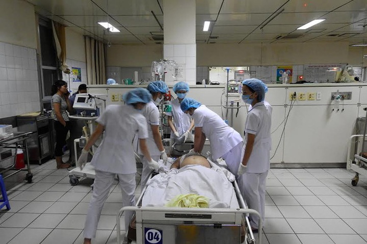 Seven out of 18 dialysis patients died during treatment at Hoa Binh hospital - 1 Seven out of 18 dialysis patients died during treatment at Hoa Binh hospital - 1