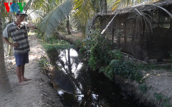 Ben Tre residents fear overloaded landfill - 3