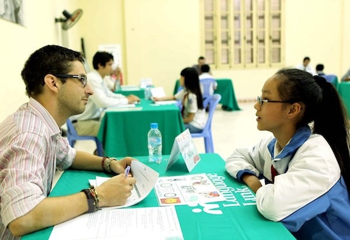 HCM City aims for all students to learn English from first grade - 1