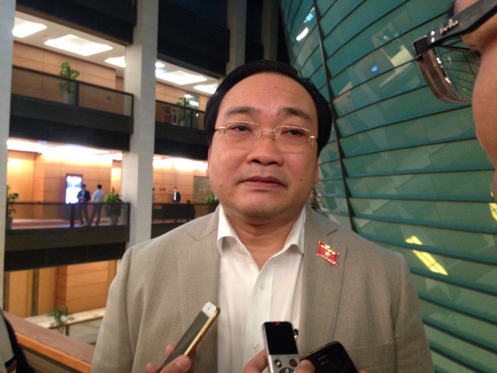 Hanoi party secretary attempts to stem mass tree felling outcry - 1