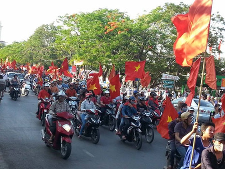 Chinese workers in Vietnam invited to protest illegal oil drill - 4