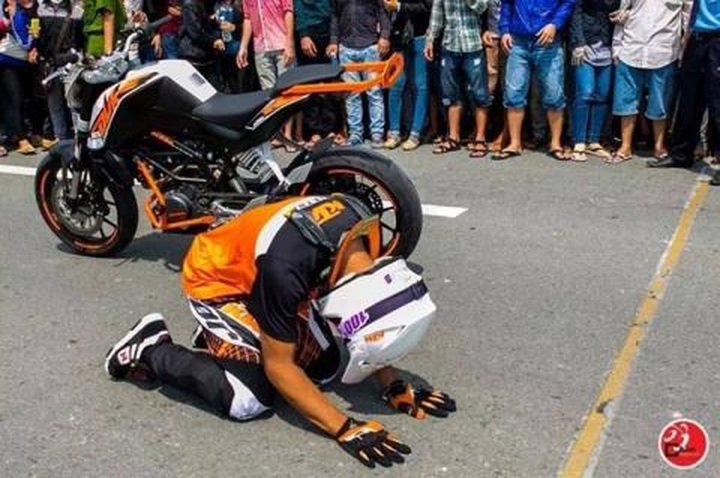 Rowdy Vietnamese crowds ruin sporting events - 1 Rowdy Vietnamese crowds ruin sporting events - 1