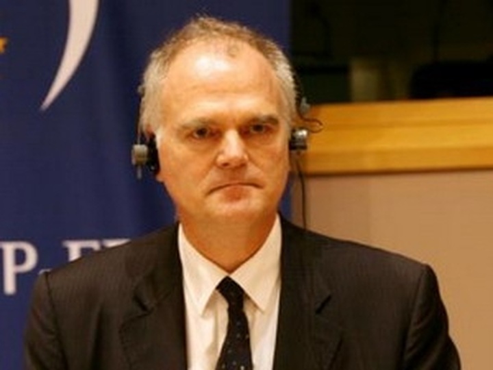 EU to prioritise FTA negotiations with VN - 1