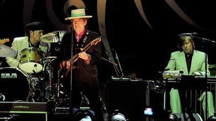 2011 – Year for live shows of foreign stars in Vietnam - 3