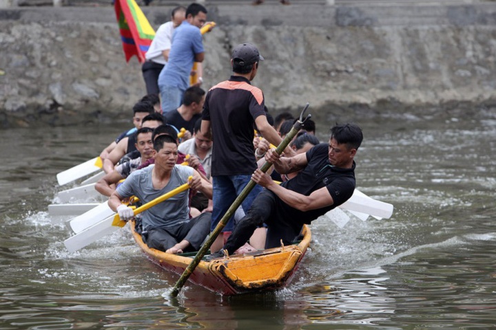 Preparations for Hanoi boat racing festival - 3