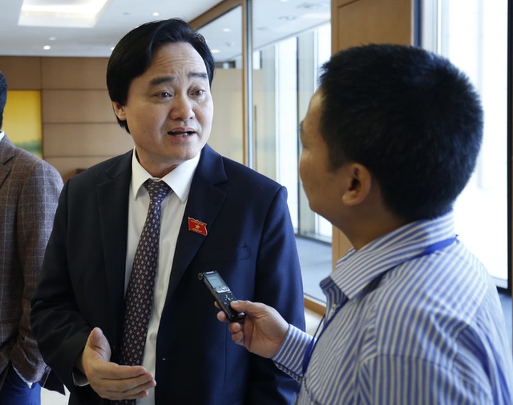 Education minister expresses sympathy at low teacher salaries - 1 Education minister expresses sympathy at low teacher salaries - 1