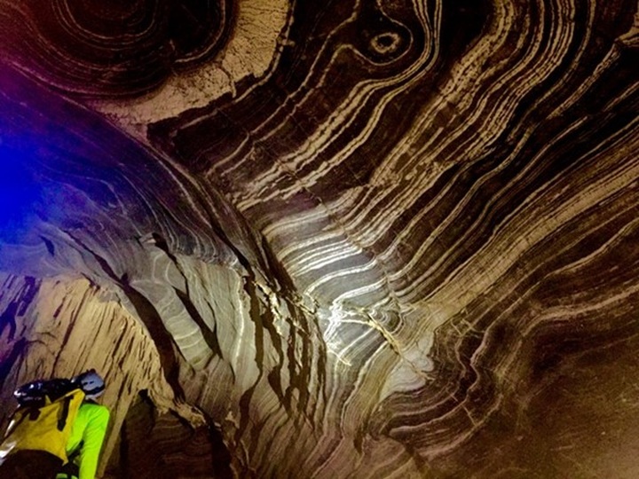 Quang Binh to open tours to newly-discovered cave - 1