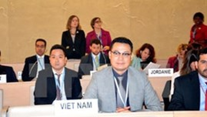 Vietnam boosts international links to stop terrorism, ensure human rights - 1