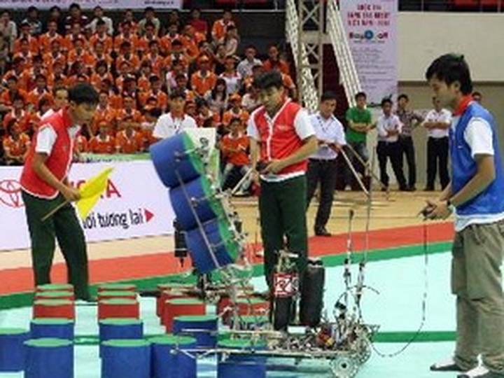 New teams promise thrilling robot contest finals - 1